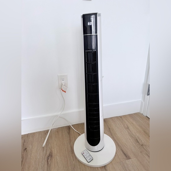 VEOHAUT Tower Fan - Oscillating Fan with Remote - Picture 12 of 12